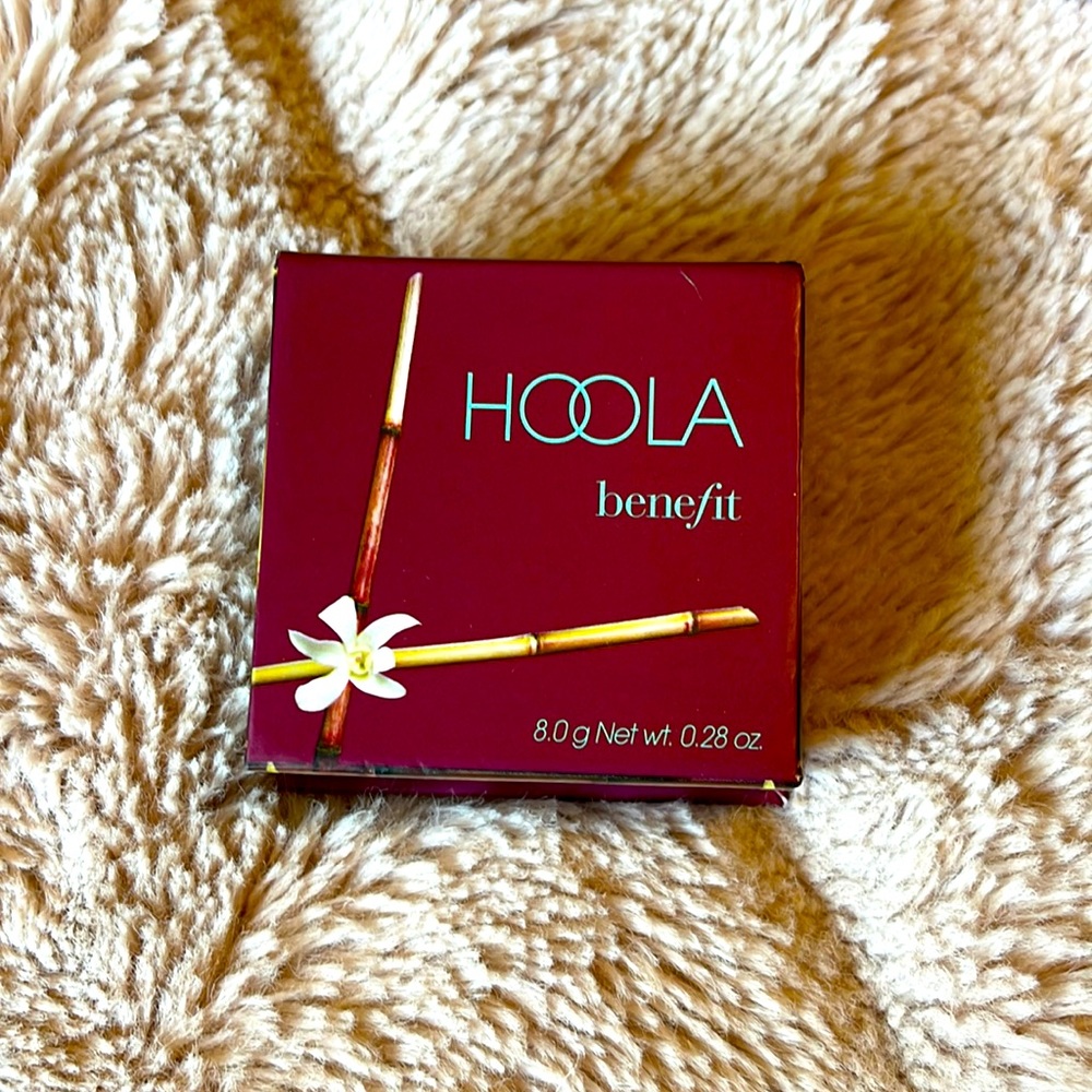 Benefit Cosmetics - Hoola Bronzer